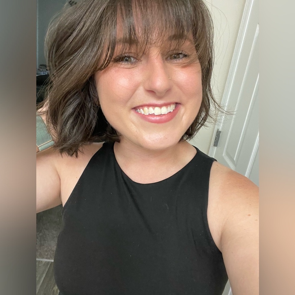 Meet your Posher, Lauren